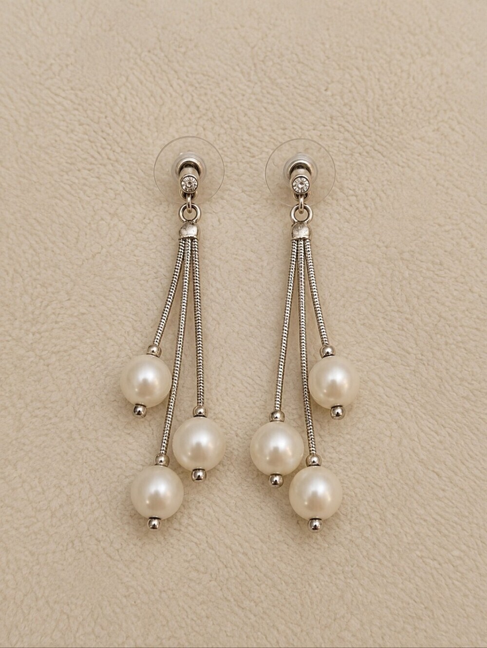 Vtg Elegant Silver and White Pearl Bridal Dangle Post Earrings
